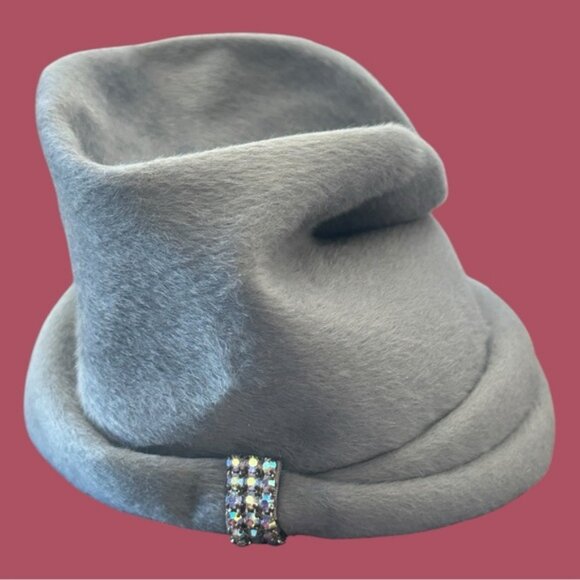 Vintage Soleil Luisant Felt Powder Blue Hat (21”) - Picture 2 of 11